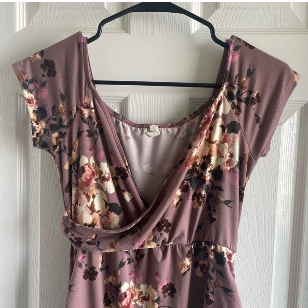 Gorgeous Pink Blush Maternity dress. Super soft and stretchy. - Picture 3 of 3